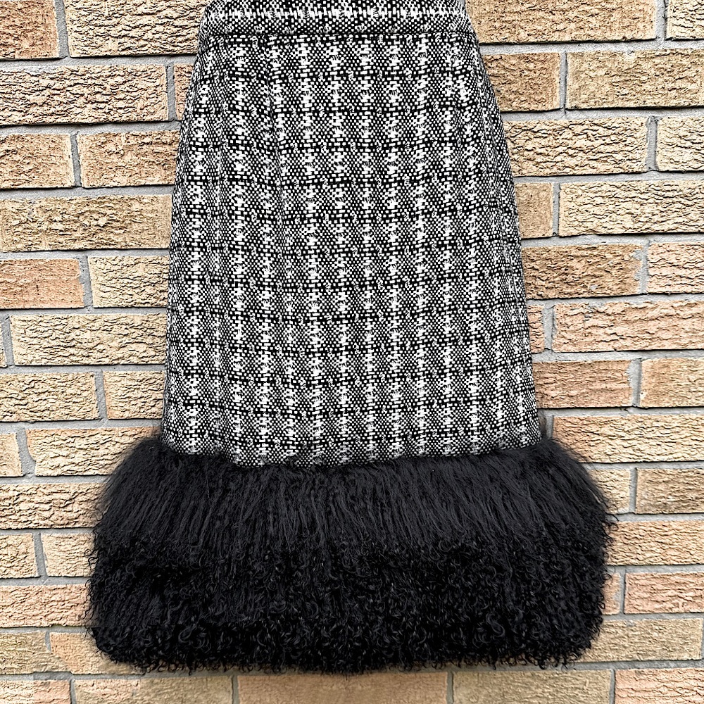 DOUGLAS HANNANT Gray Mongolian Fur Tweed Pencil Skirt